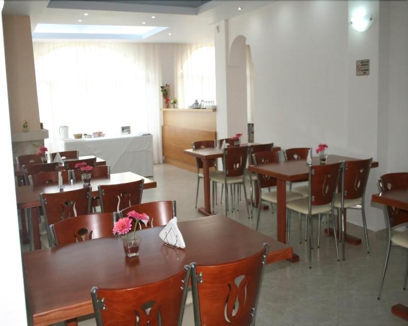 Posidonia Pension Amarynthos Exterior foto
