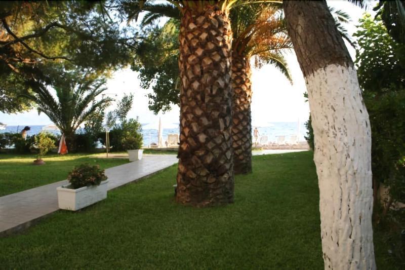 Posidonia Pension Amarynthos Exterior foto